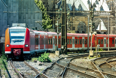 Zug und Gleisen